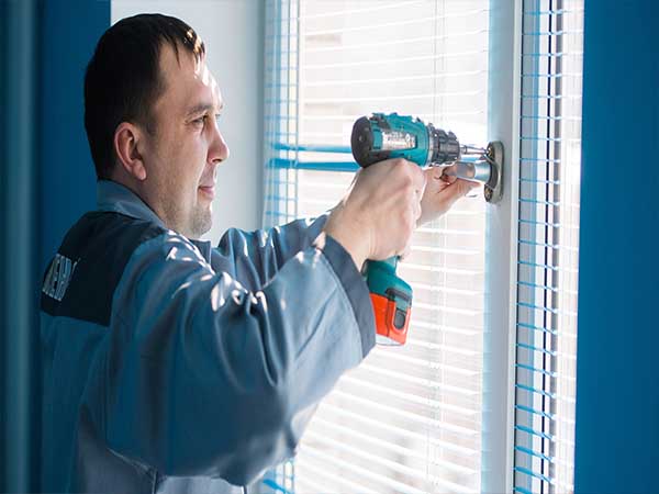 Blinds Fixing Services in Dubai
